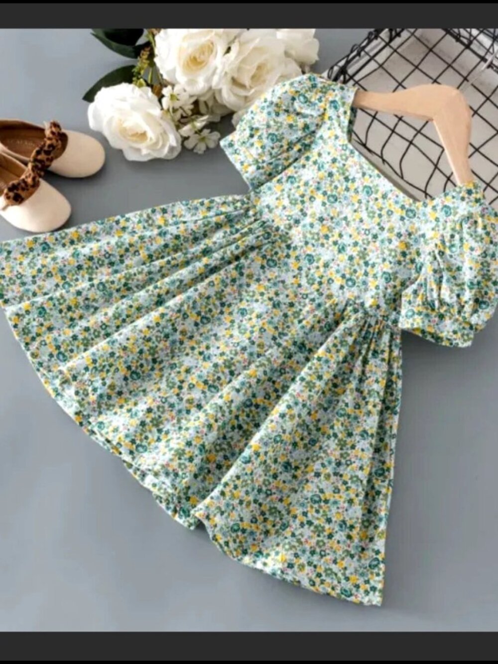 New Girls Multi Color Back Bow Design Floral Print Bubble Sleeve Dress Size 3-4T